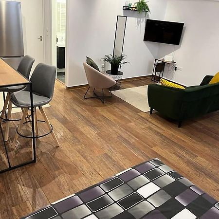 אתונה Industrial Studio / Alios 4 / Hilton Area מראה חיצוני תמונה